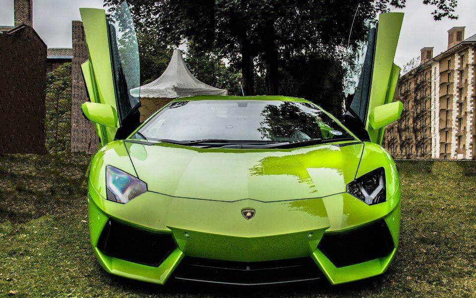 FervifyExotics's tweet image. Name the car and tag a friend you'd like to take along for a drive! #exotic #supercar #car #dreamcar #lifegoals