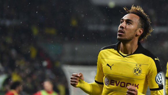 Footballogue's tweet photo. [#Stats] Pierre-Emerick Aubameyang en Bundesliga cette saison:

29 matchs
25 BUTS https://t.co/Rxc1PEra0v