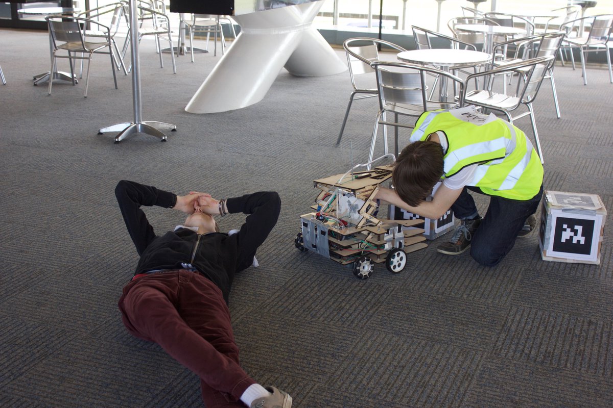 TeamTechNoLogic's tweet image. #srobo problems #TNL