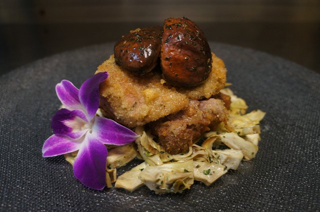 MerloMaple's tweet photo. #MerloSpecial - Veal Tenderloin, Foie Gras, and Black Truffles https://t.co/8m65HeWYE5 https://t.co/fc032mBjjs