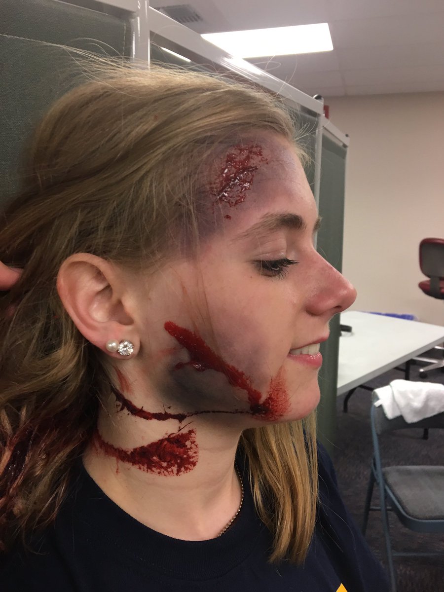 hannahcavaliere's tweet photo. this has been one of the scariest experiences of my life and would never wish this upon anyone else, be safe #e15m https://t.co/QqyWcjvEv4