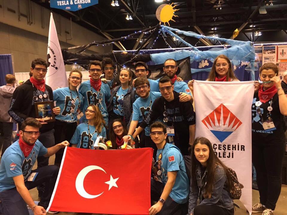 Anadolu Lisemizin FRC Takımı "Adroit-Androids" "Rookie Inspiration" ödülü almıştır. GURURUMUZSUNUZ🏆💙 <a href="/AdroitAndroids/">6025 Adroit Androids</a>