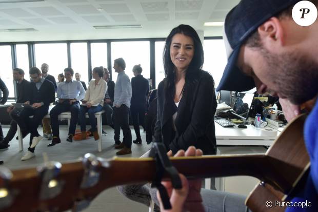 LeMediaOde's tweet photo. VIDÉO — Sonia Lacen : Son live acoustique tout en sensibilité chez Purepeople https://t.co/pjBDs0t1S9 https://t.co/pACXrTi4hf