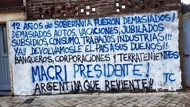 affroditaok's tweet photo. Fuga de divisas, evasión, devaluación, ajuste,endeudamiento,tarifazo y despidos
Que cambio triste!
#SomosMasFelices https://t.co/U6XGYvom0f