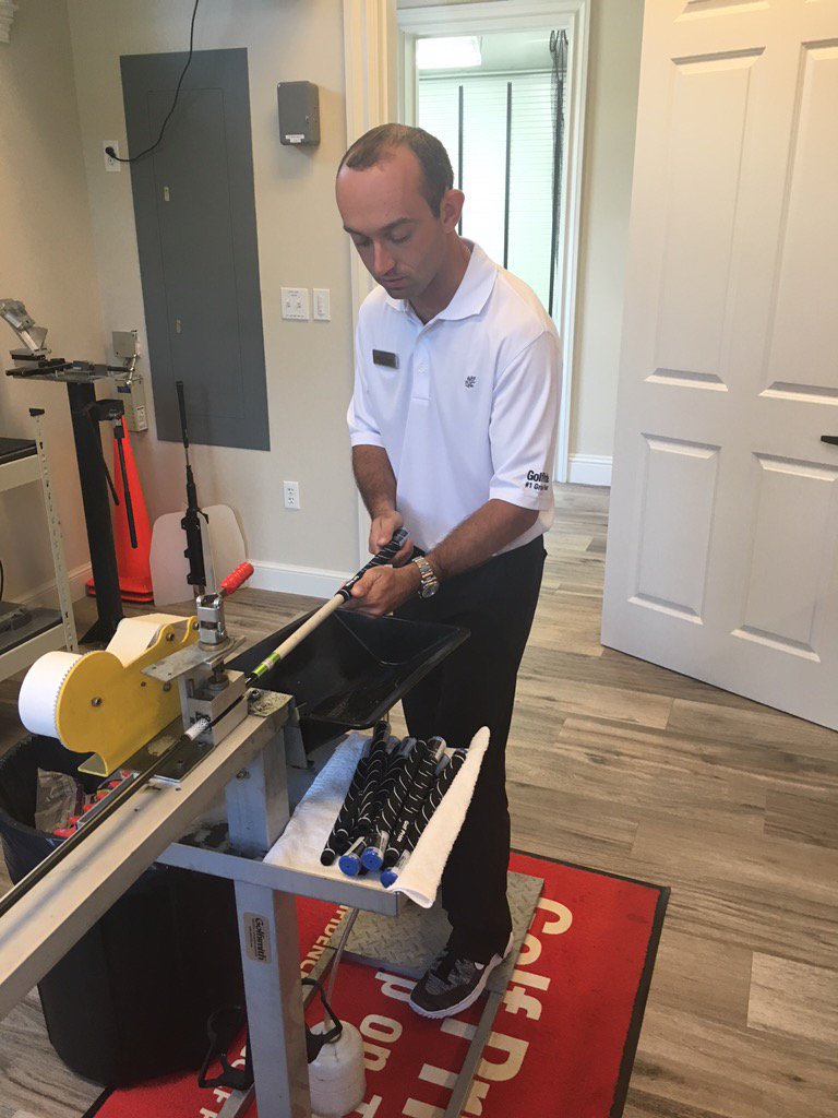 mvanoverPGA's tweet photo. @golfpridegrips day are always busy! #golfprideshirt #regripping #greyoakscc #gripday https://t.co/zAMe2rXsuO