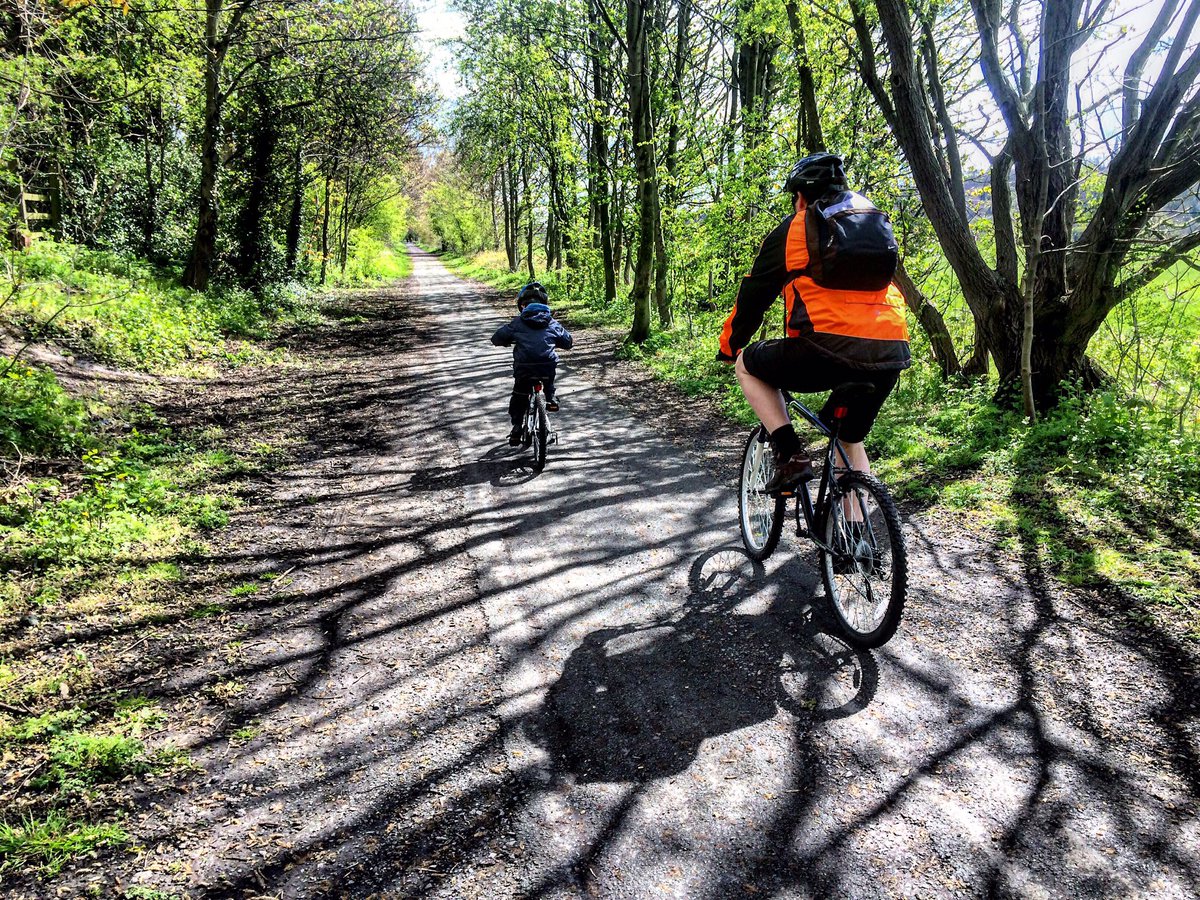 gavinengelecho's tweet photo. Hadrian's Way, near Wylam, Northumberland, today #cycling #hadriansway https://t.co/vEEhBJGgjd