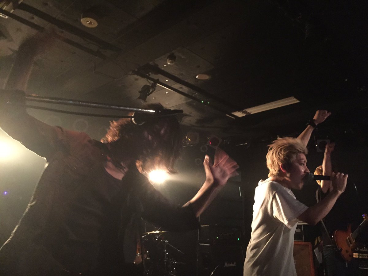 Randyvgt's tweet photo. BRANDCALLとLUST観に行ってきた！
LUSTのリリースパーティーというコトで勿論CDGET！

ito君写りバッチリ笑 https://t.co/tYATelPnHt