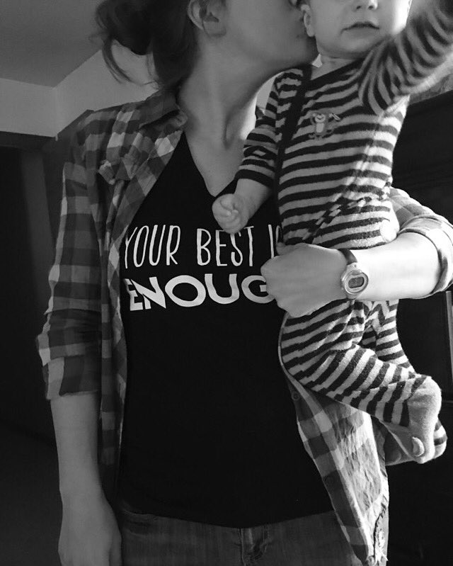 onlyaseason's tweet photo. This shirt. Your best is enough #momlife #parenting #grateful via @lendmeyourkite #onlyaseason #momblog #momblogger https://t.co/TkhMcHVh8h