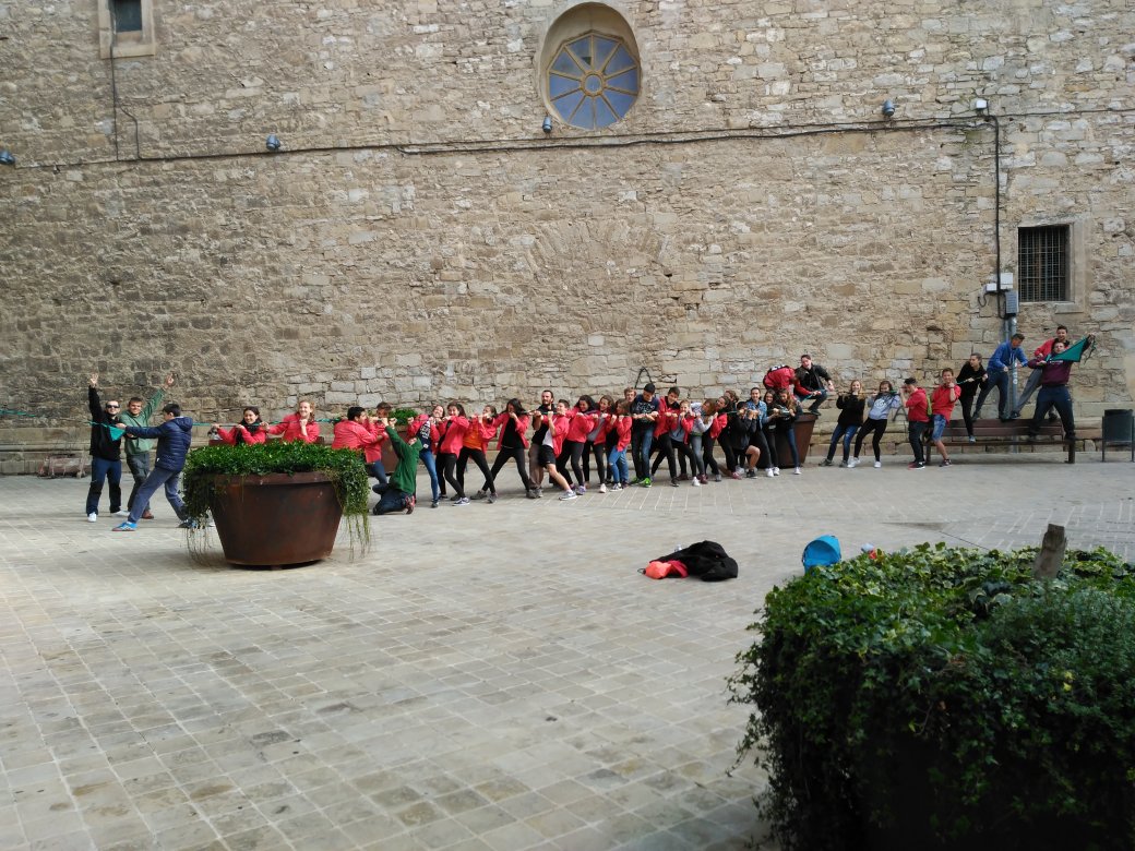 amordecau's tweet photo. Els PiCs del Cau de Tàrrega fem moooolta força per la #jamborinada! https://t.co/gRtKmQ92NM