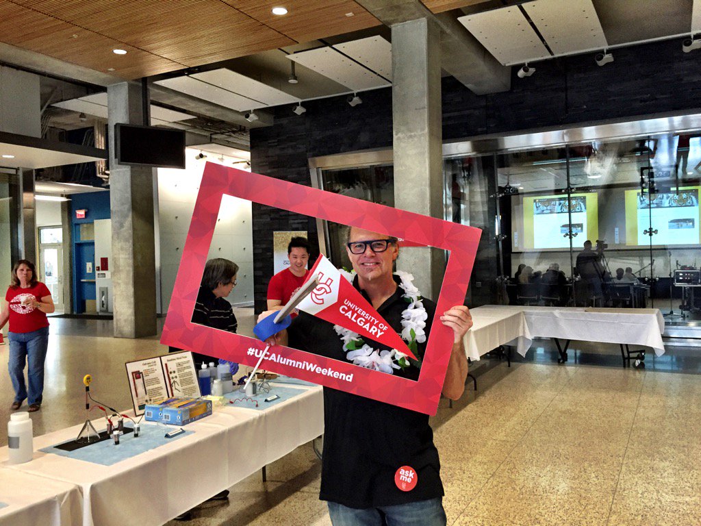 notflyindyin's tweet photo. #UCAlumniWeekend #ucalgary50 #piratelife #eeel https://t.co/7ApXwFyRJM