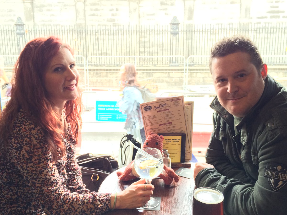 Julie flood-hunt tweet media