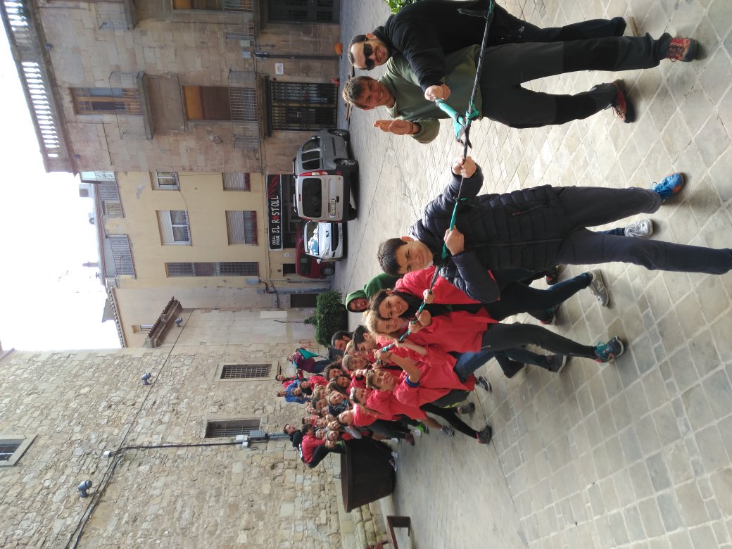 amordecau's tweet photo. Els PiCs del Cau de Tàrrega fem moooolta força per la #jamborinada! https://t.co/gRtKmQ92NM