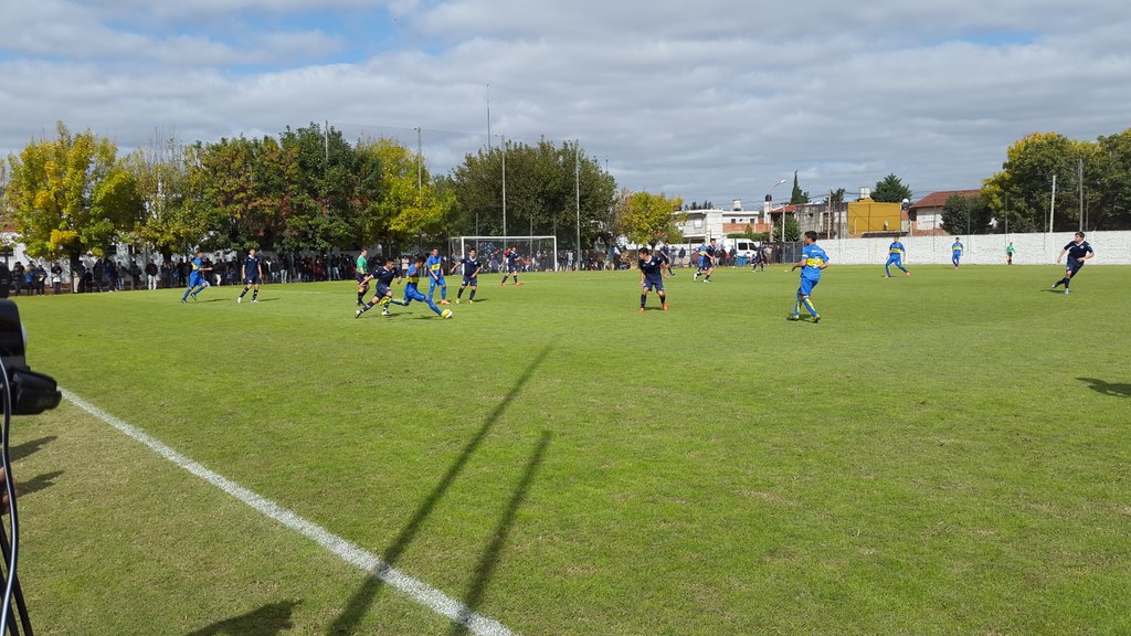 PampaAranda's tweet photo. #Quinta: 25' PT Domina el #Xenize, gana @BocaJrsOficial 1a0 Vs @AcassusoPrensa .@BocaPasionTotal 
#SIEMPREJUNTOABOCA https://t.co/GAjeGqsZFf