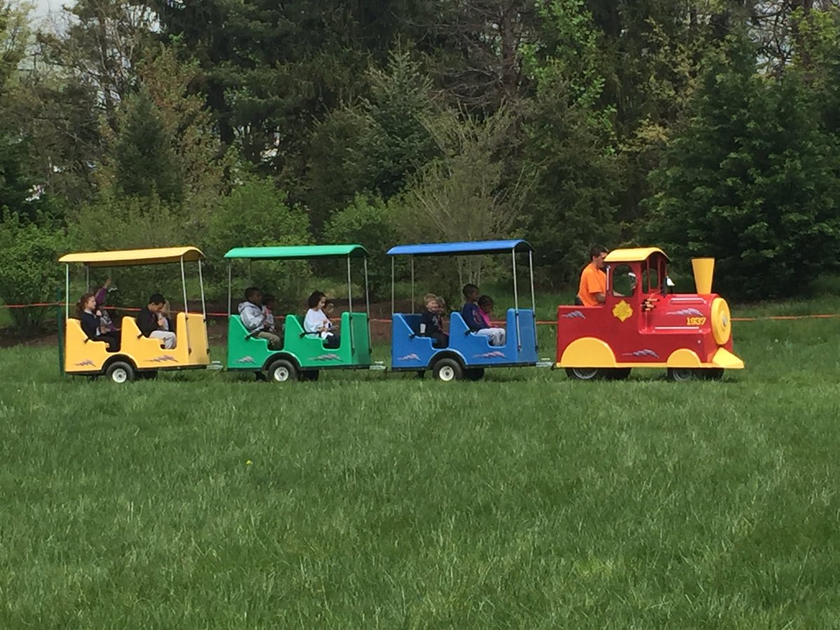 Choo choo!! #HealthyKidsDay #amblerymca <a href="/cpinder19/">Carol Pinder</a>