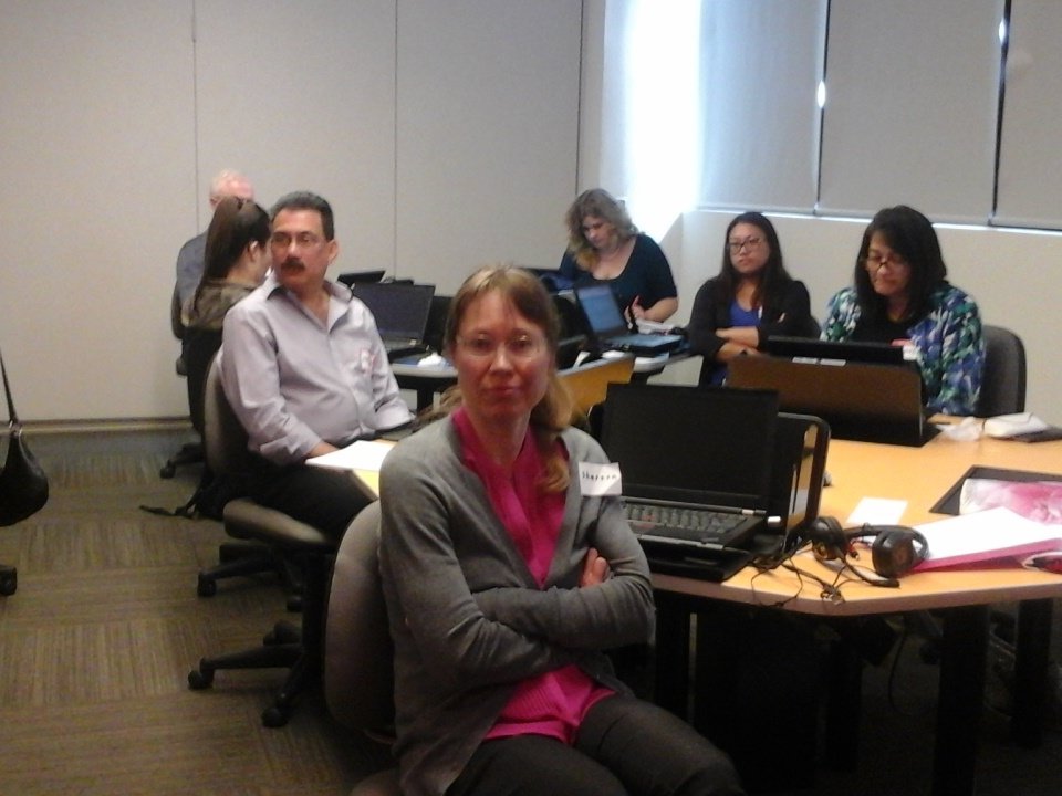 TESLPHE's tweet image. Supriya Habbu is showing how to make most of free audio recording tools @#i3phe #springPD #TESL-PHE 🎤