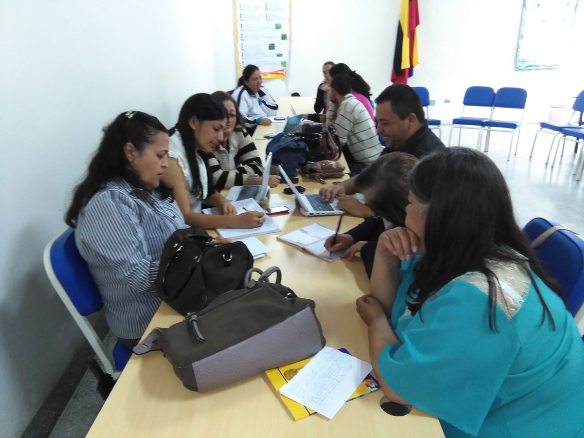 ESCUELAVENEGARA's tweet photo. @SalaSjauregui @carloschaconlg @NER599 #congresocircuitaltachira #congresocircuitaljauregui https://t.co/b1TFQU2tqV