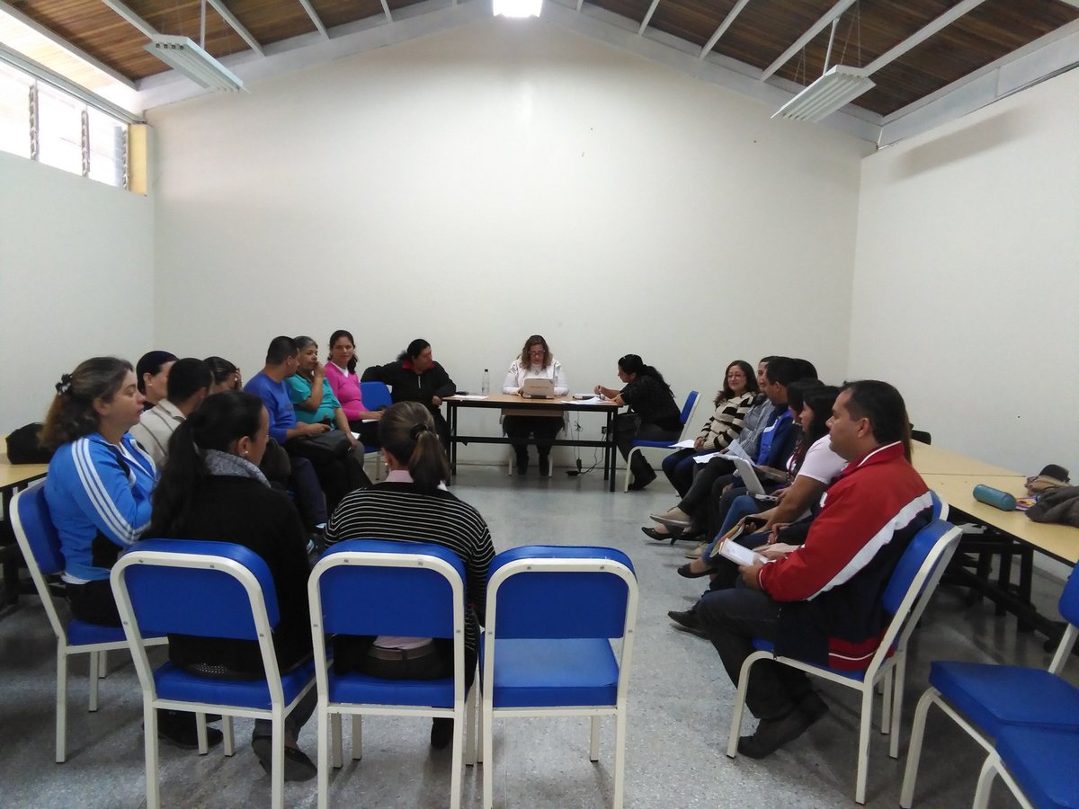 ESCUELAVENEGARA's tweet photo. @SalaSjauregui @carloschaconlg @NER599 #congresocircuitaltachira #congresocircuitaljauregui https://t.co/b1TFQU2tqV