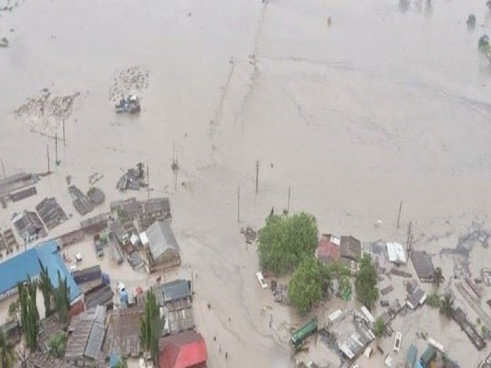 KeraunosObs's tweet photo. 5 personnes tuées par des crues et #inondations en #Tanzanie, dans la région de Morogoro. Photo @habarika2 https://t.co/dEA3UCfduz