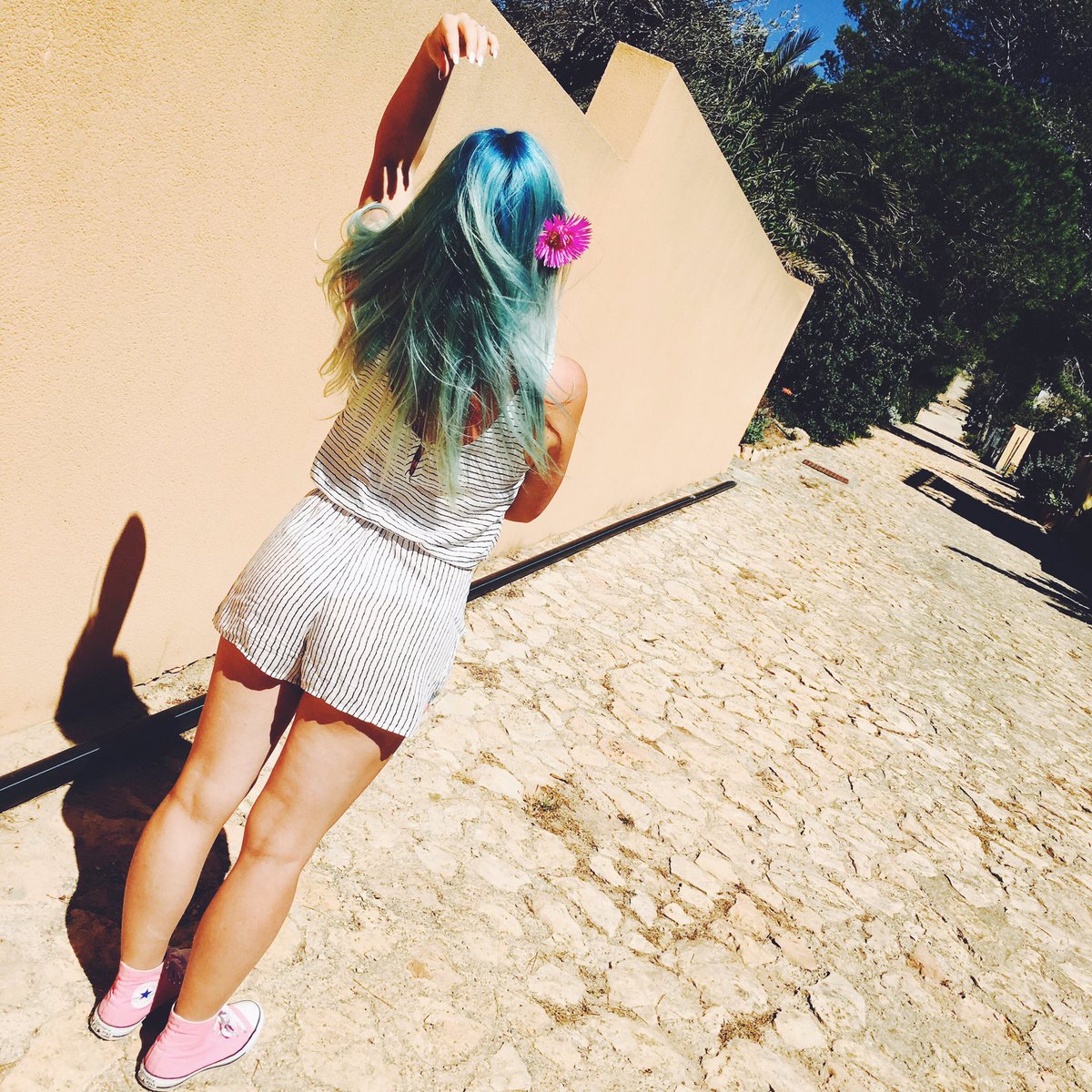BibisBeauty's tweet photo. Flower Göörl 🌸😘 https://t.co/bYoos95ZWX