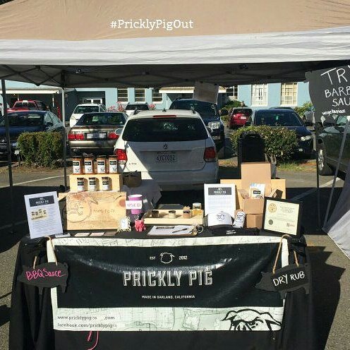 Pricklypigco's tweet photo. Don't fight the heat, grill the meat! Get Sauce/Dry Rubs 1pm #PricklyPigOut #santarosa #bbq #grill #farmersmarket https://t.co/3mLTriRbCc