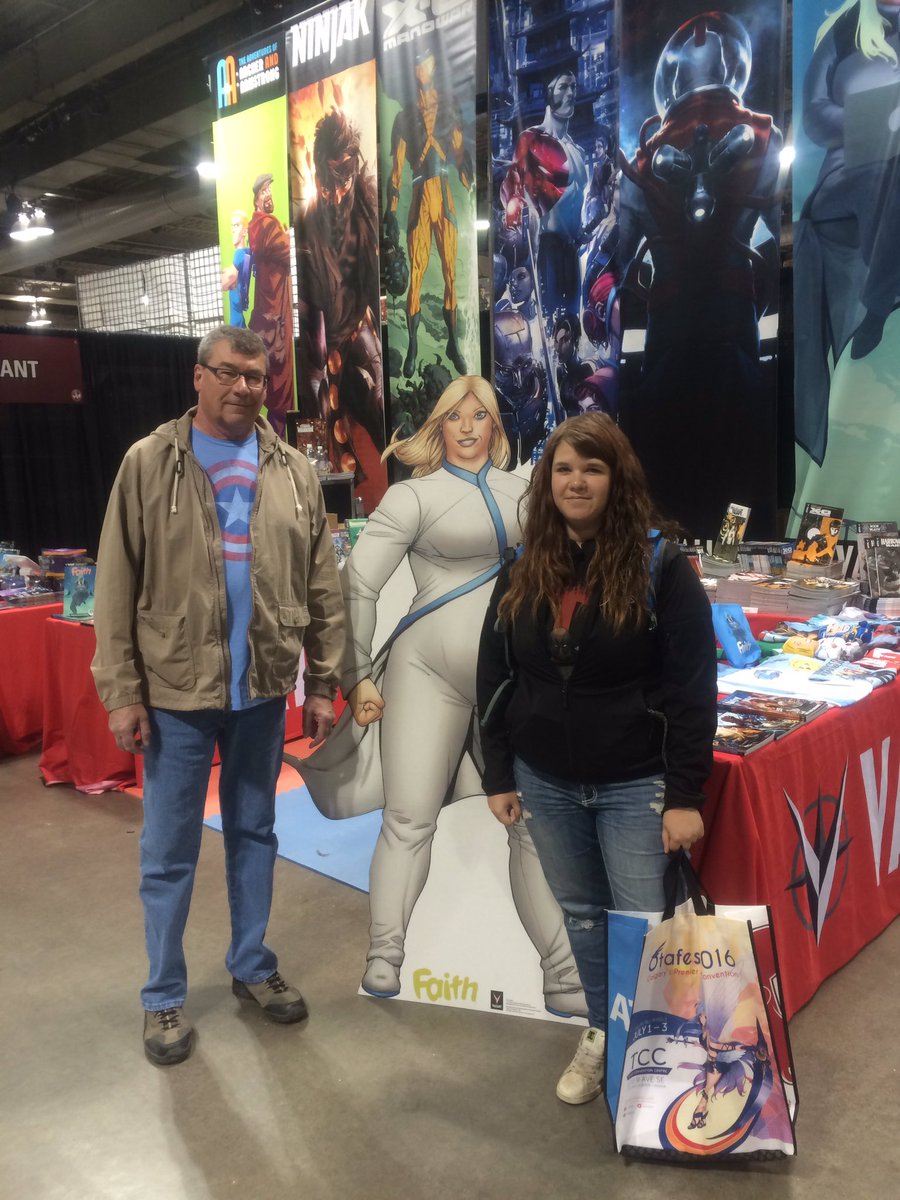 ValiantComics's tweet photo. Some Valiant fans having a great time at our booth at @Calgaryexpo 2016! Stop by booth #904 and say hello today! https://t.co/ci6GLyy7Qd