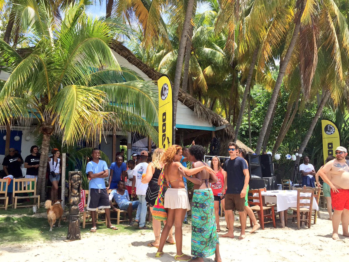MTourismeHaiti's tweet photo. #DestinationJacmel |Rejoignez-nous à Kabic pour le 1er concours de surf en #Haiti. #Tourisme #SurfHaiti #Jacmel https://t.co/sZmHQkTEjU