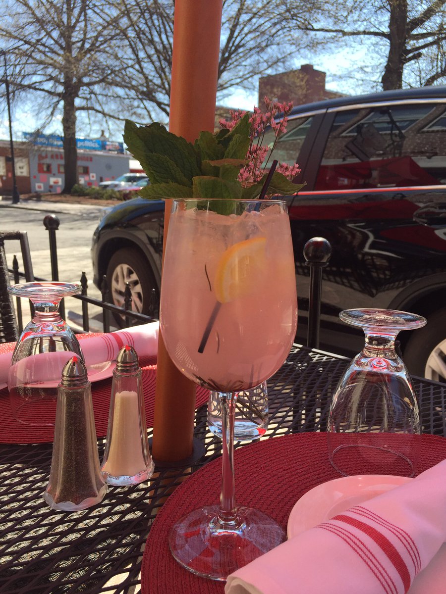 GaleEatery's tweet photo. Rosemary Lemonade Citros Vodka Cocktails https://t.co/uNC3Yhp7WU