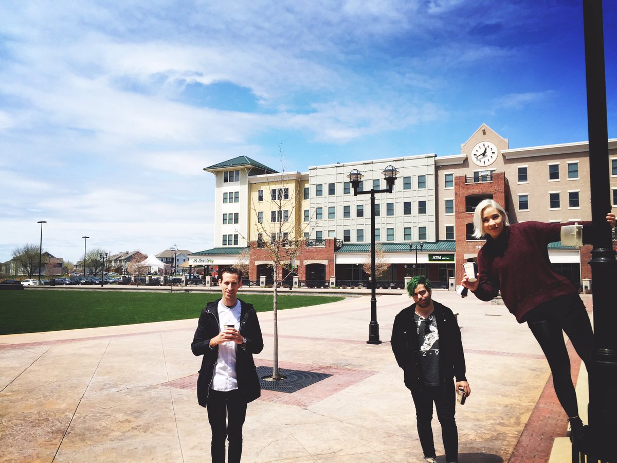 thecolourist's tweet photo. Hiiiii Rochester. Enjoying your ☀️ and ☕️ https://t.co/bi6z50EZTI