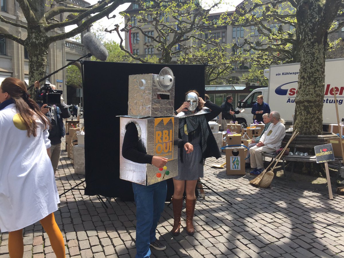 wagner_che's tweet photo. More from worldwide first #robotprotest for #basicincome in zurich at #endoflabourday @2noame @kgwolf87 @koblerette https://t.co/YEZqGjcN0L