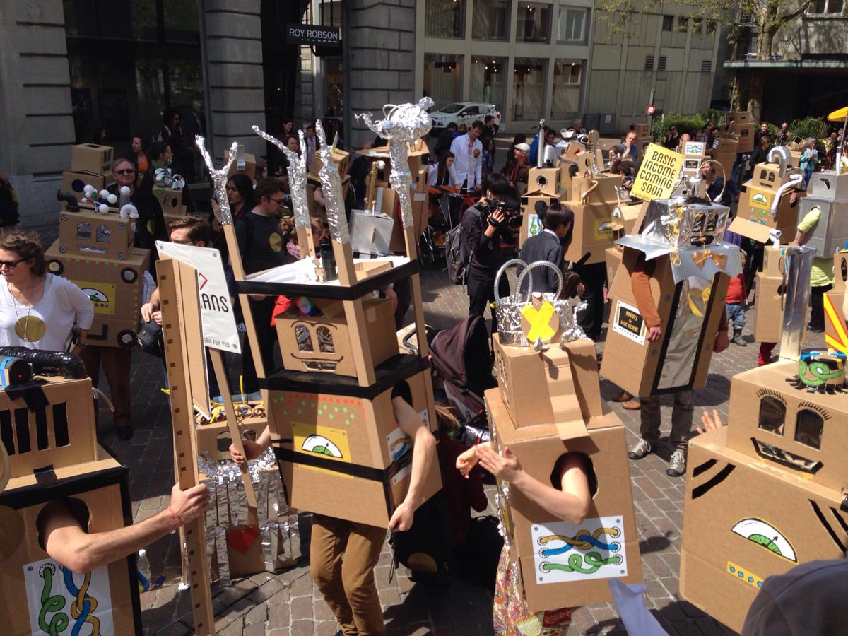 wagner_che's tweet photo. More from worldwide first #robotprotest for #basicincome in zurich at #endoflabourday @2noame @kgwolf87 @koblerette https://t.co/YEZqGjcN0L