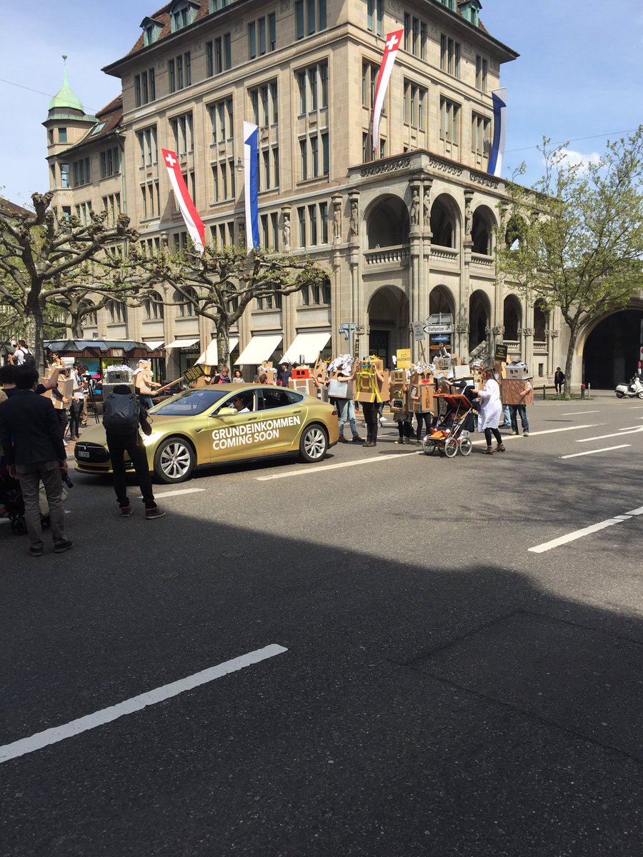 wagner_che's tweet photo. More from worldwide first #robotprotest for #basicincome in zurich at #endoflabourday @2noame @kgwolf87 @koblerette https://t.co/YEZqGjcN0L