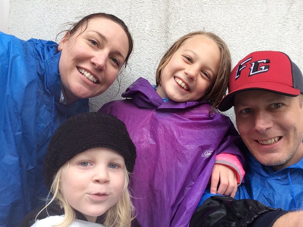 CatherineConly's tweet photo. Drowned pigs! #26thmile https://t.co/ihvBGQW9rJ