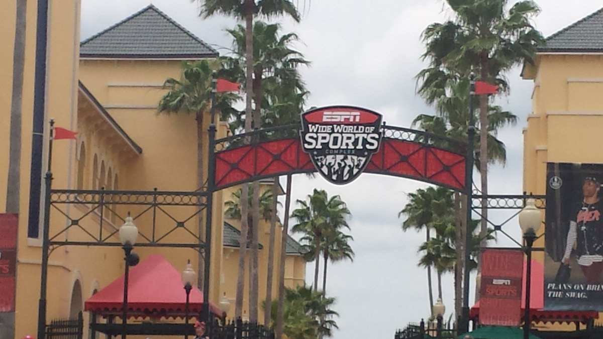 jjaus10's tweet image. Go time!  #leaveitonthemat @theccsuns @RoadtotheSummit #SunCountry #Flash #Shine