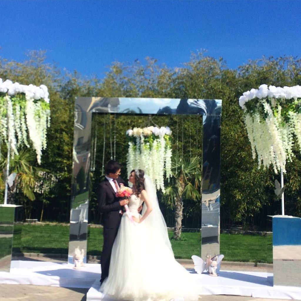 InstaAlushta's tweet image. Следуй за своей мечтой, и она обязательно приведёт тебя в рай... 💕💕💕
#E_S_wedding 💍
#sofeewedding 
#ведущаяАлиеАлие…