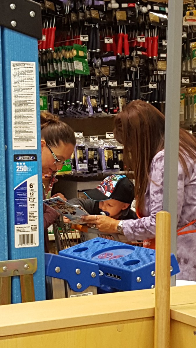 Junebug2482's tweet photo. Let's 'face it' my D24 team rocks more than just socks. We rock the Big 3 too! #str912  @nlr0501 @MargaretMalesz https://t.co/FsfZ5brH4L