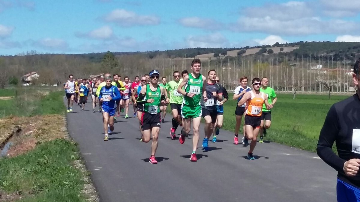jabatosrc's tweet photo. Aún con vient, gran carrera d los nuestrs en @ClasicaBUI3
Los entrens nvernales estn trayendo resultads!
@dresalonso https://t.co/ymfaQJf71s