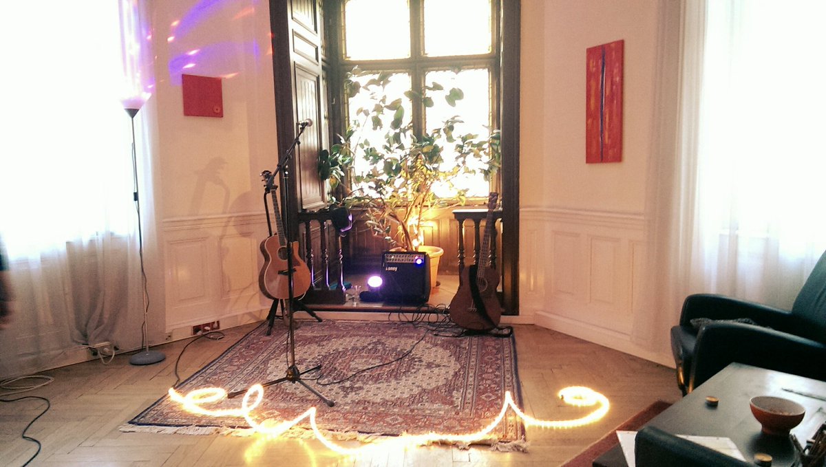 Es ist angerichtet. #napaea #Vienna #wohnzimmerkonzert #yay #music