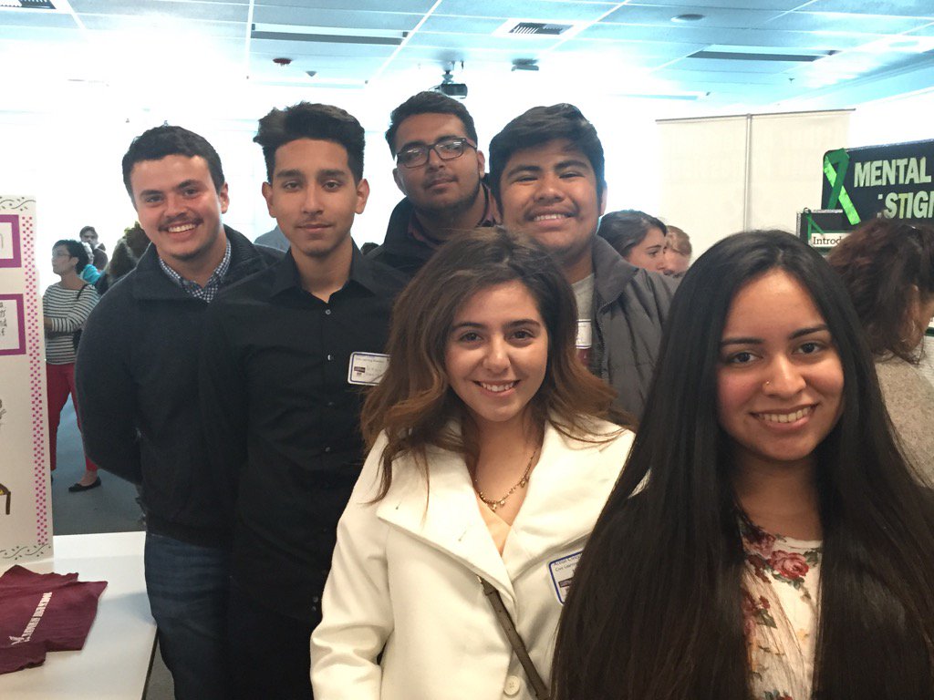 jillorithom's tweet photo. Nhs students at Action civics showcase! https://t.co/KuvOpTWDyZ