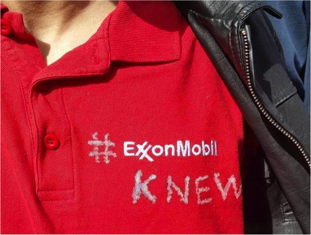 GeoffreySupran's tweet photo. If @exxonmobil's gonna hijack our universities' names, we'll do the same #ExxonKnew #DivestCambridge #DivestMIT @350 https://t.co/zFbkgsE7KK