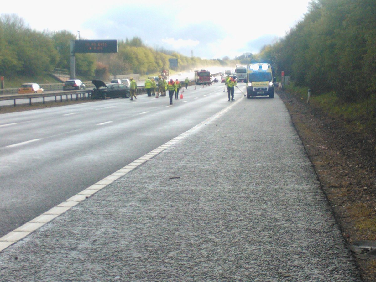 StaffsRCT's tweet image. With the assistance of fire service, Highways England and our Sgt the motorway has just been swept clear of debris.