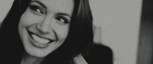 joliebad's tweet photo. Her smile makes my day ♥ https://t.co/sjkCRlxUIJ