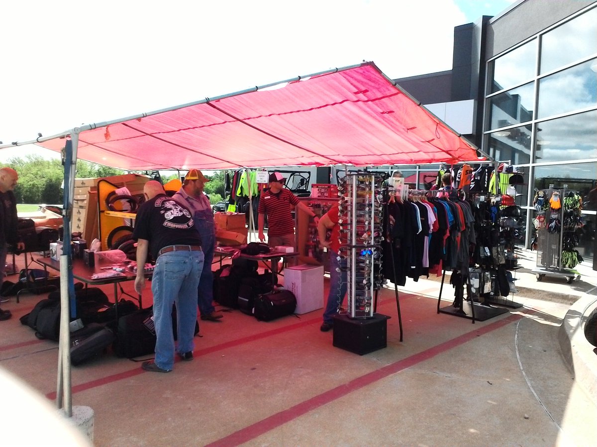 ShawneeParts's tweet photo. Lot sale!Come check out the awesome deals! All parts, accessories and apparel in the parking lot at least 50% OFF. https://t.co/HzENrLLdeM