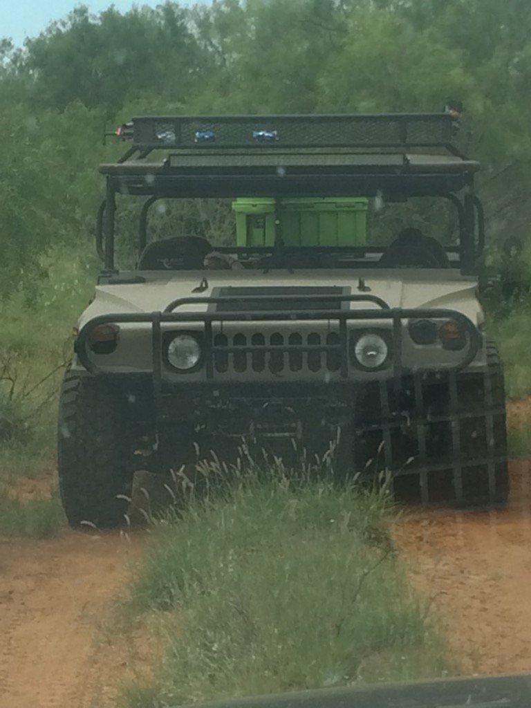 Twilight_Metal's tweet photo. #south #texas #hunting summer work https://t.co/60PV3RNhFl
