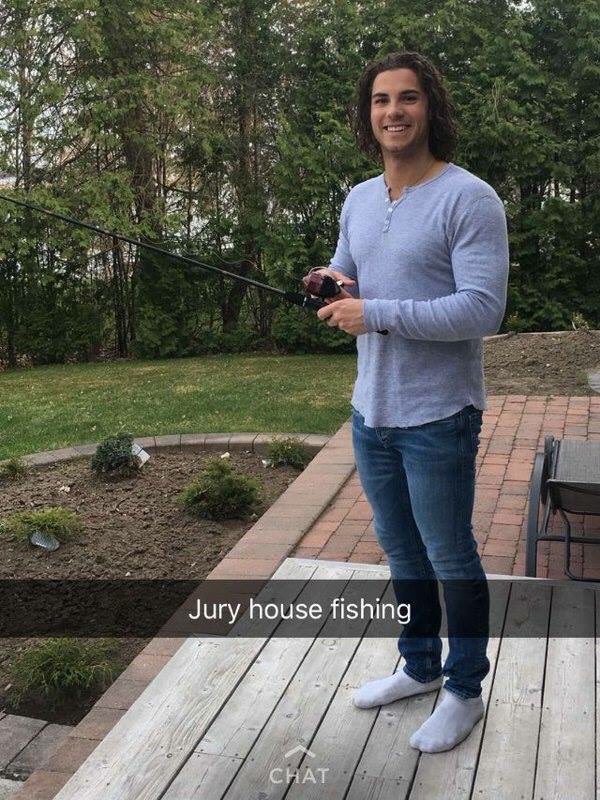 melanierh_'s tweet photo. @JaredBBCAN chilling in jury!
#BBCAN4 https://t.co/h6dGb6tyLL