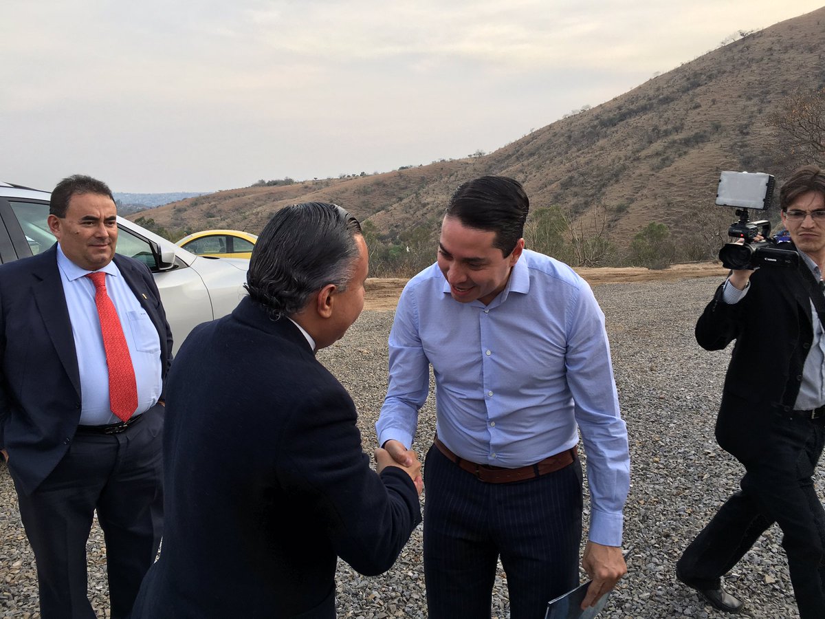 sealtielavalos's tweet photo. Agradezco a todos los que me acompañaron el día de ayer en mi informe final #SIMAPAG #Guanajuato https://t.co/ryp1Ze3NSJ