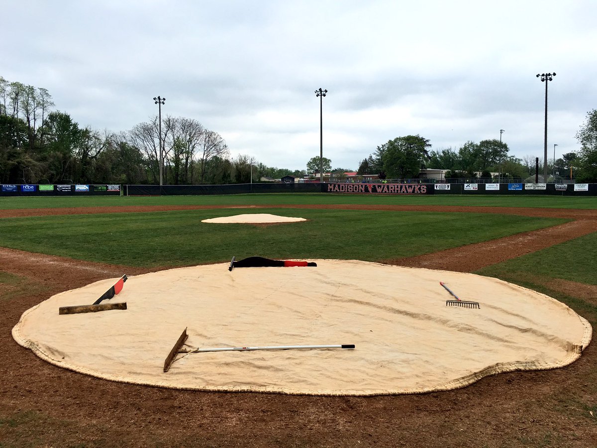 thefedball's tweet photo. Madison HS field in great shape for @dccrabs v Nova Knights DH 6:00pm &amp; 8:30pm https://t.co/mUq7qWJV3X