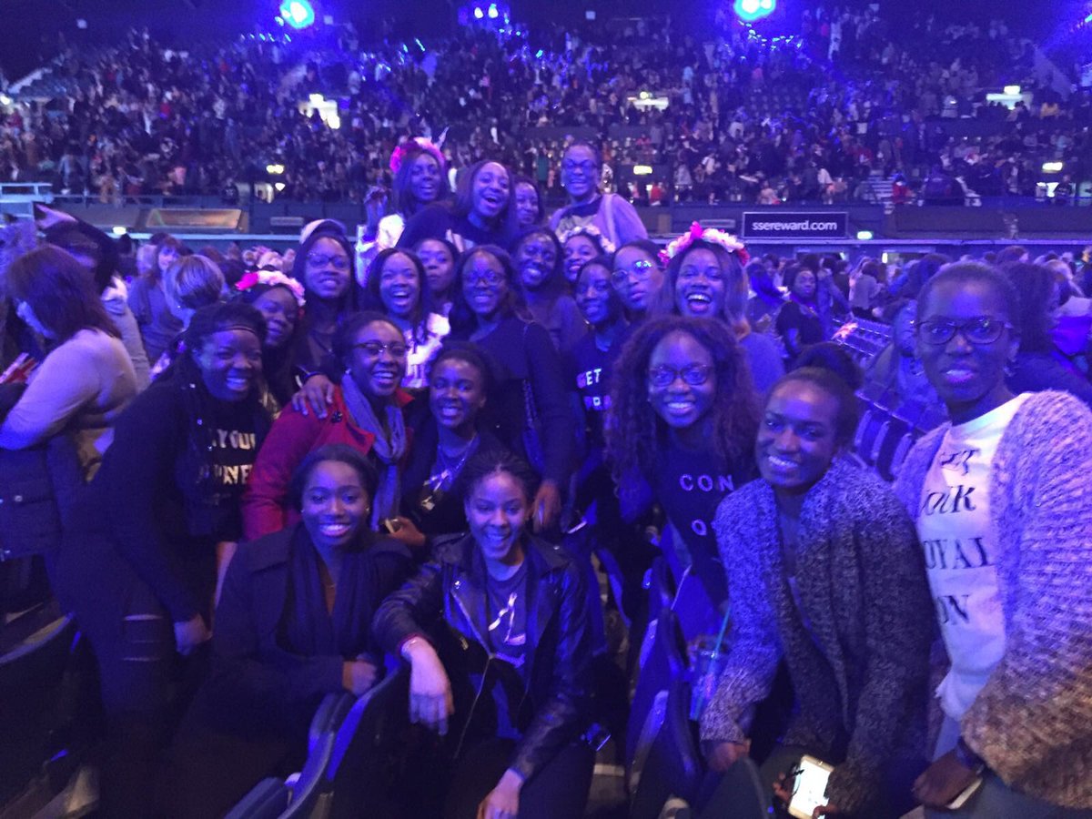 SubomiAj's tweet photo. This is an image of Gods love for his women &amp; the marvellous things he will do with them! #sisterhood #colour2016 https://t.co/KT6FODxIuY