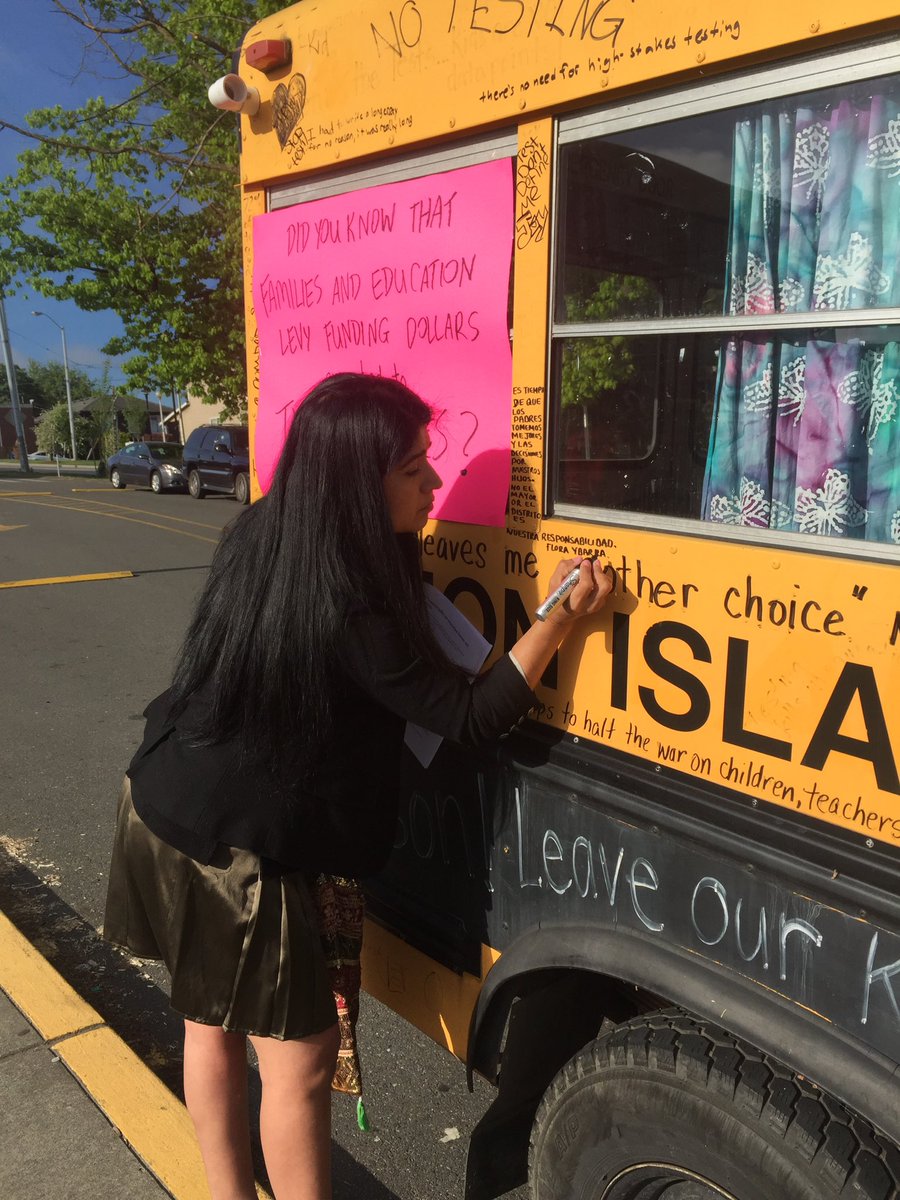 optoutbus's tweet photo. @JessedHagopian Florencio Ybarra writing her message in Spanish! Student message for #SEAEdSummit #optoutnotsowhite https://t.co/E2aS0tmoi2