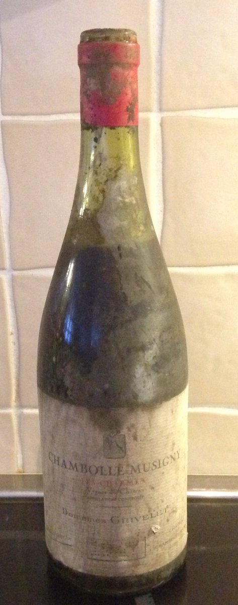 boquet_alain's tweet photo. Saturday evening #wine ! #chambollemusigny #lescharmes #grivelet 1947: after two hours just delicious! https://t.co/b19dxzzDse