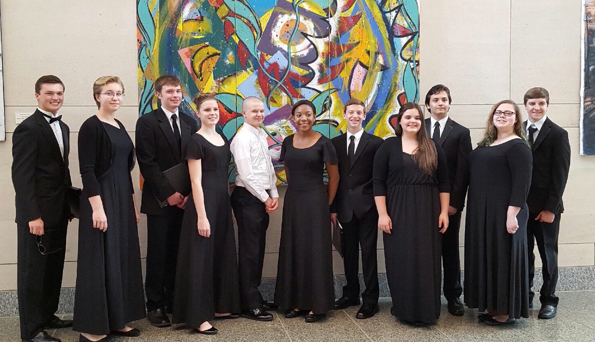 AFHSChorus's tweet image. We're ready!🎶🎤🎶🎶🎤#NCAll StateChorus